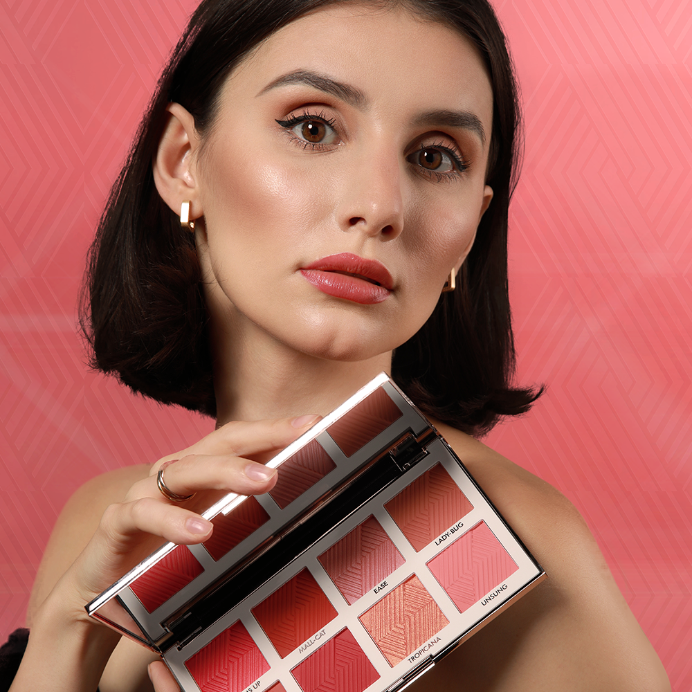 Backstage Essential: 8-Color Blush Palette