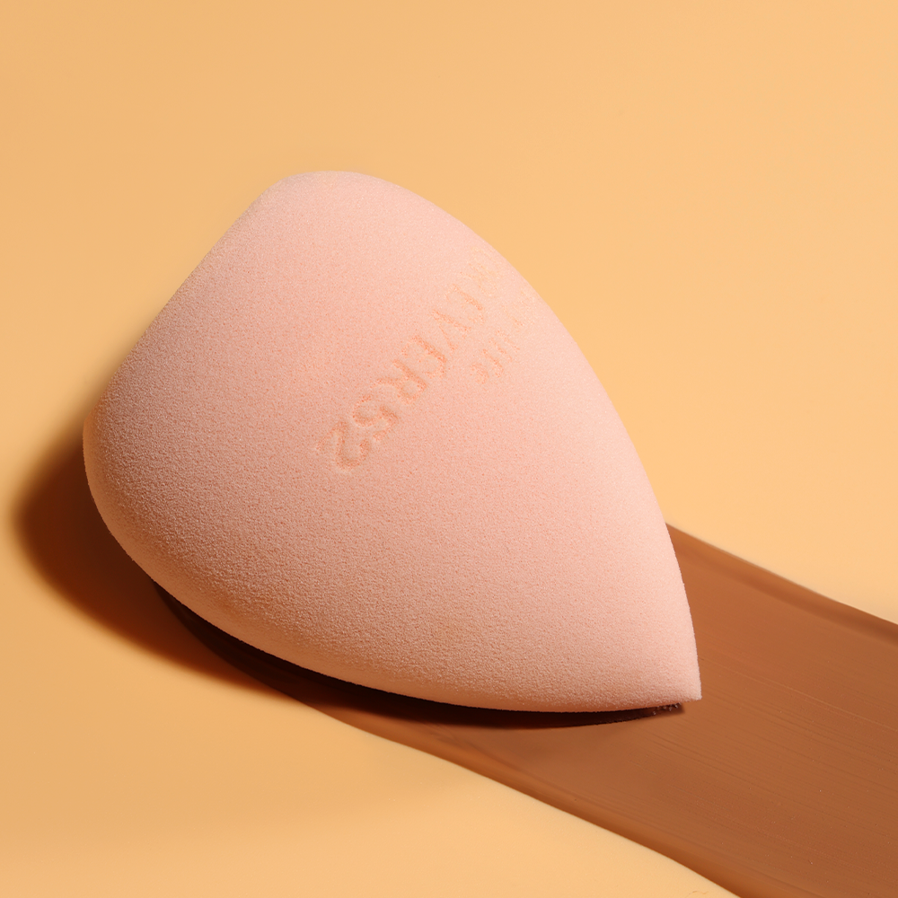 A Skin Like Blend Hybrid Sponge