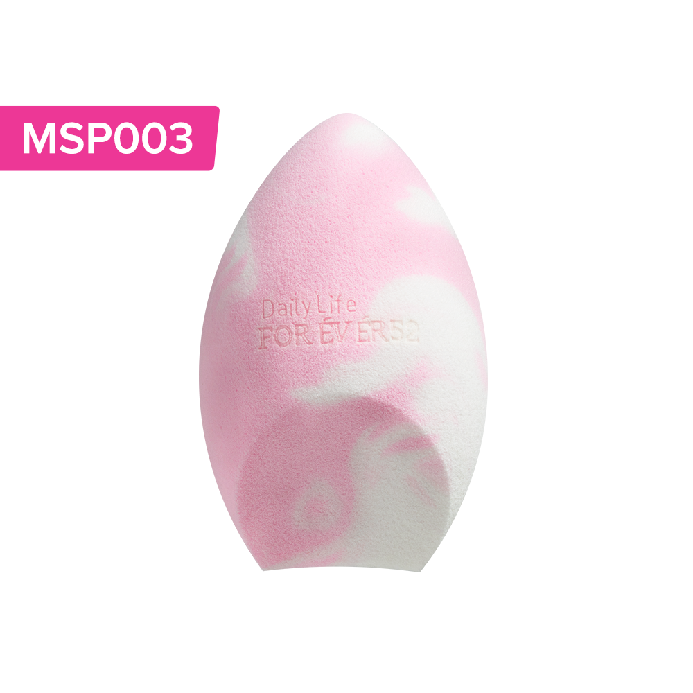 A Skin-Like Blend Contour & Baking Sponge